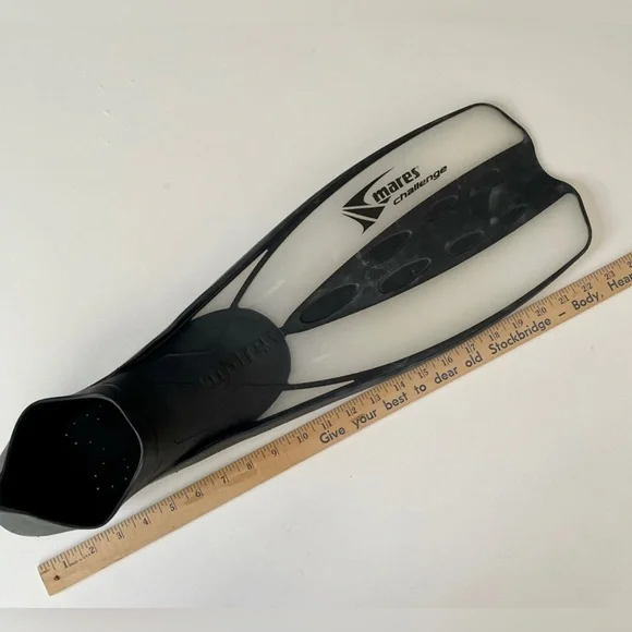 NWT bundle of snorkeling gear including fins US7.5/8, mask and the scuba tube - Picture 5 of 12